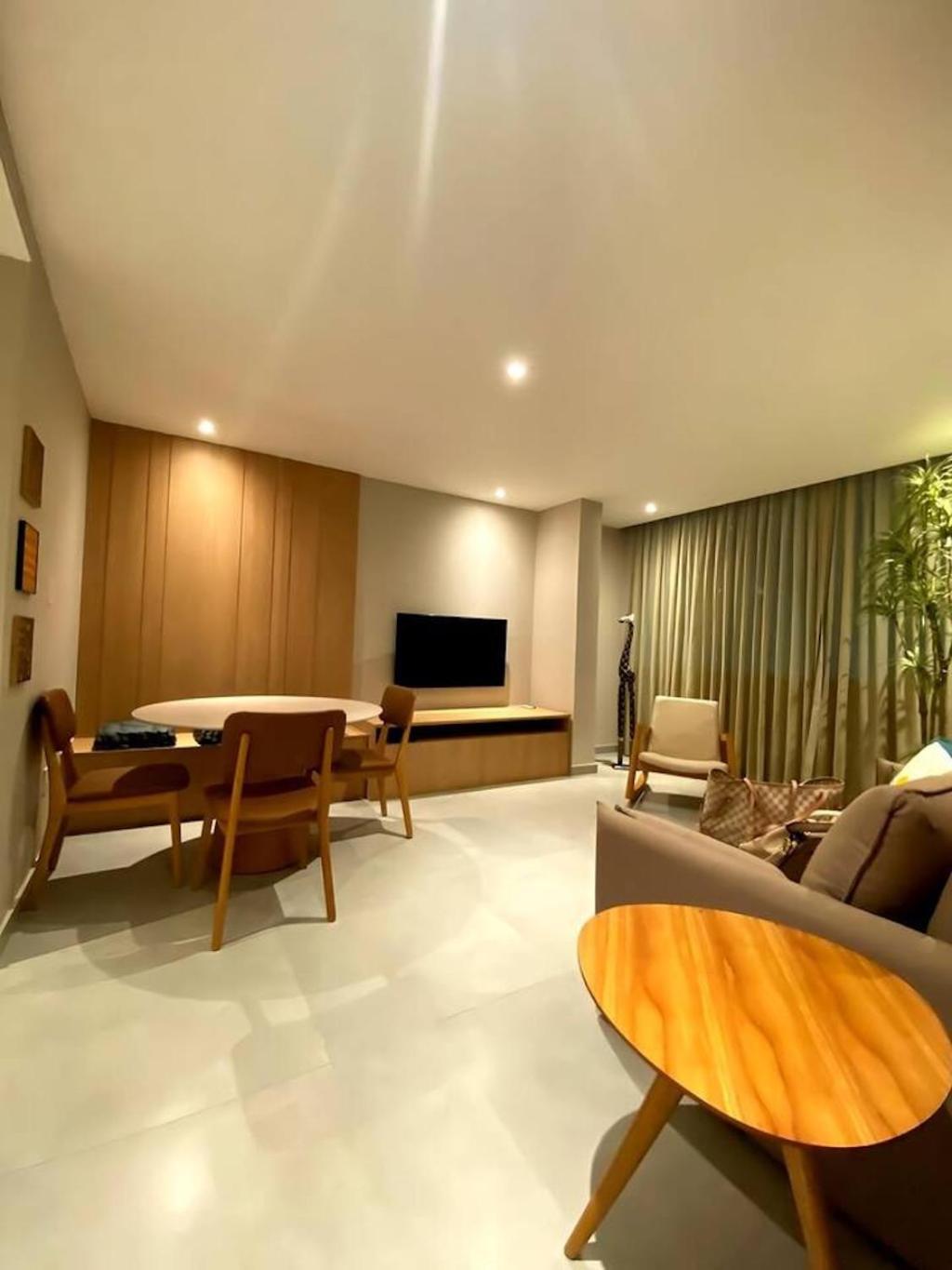Three-Bedroom Apartment Water View