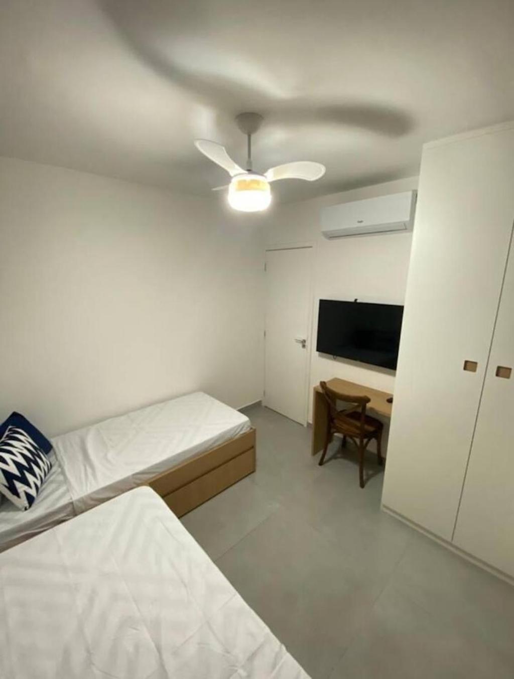 Three-Bedroom Apartment Water View